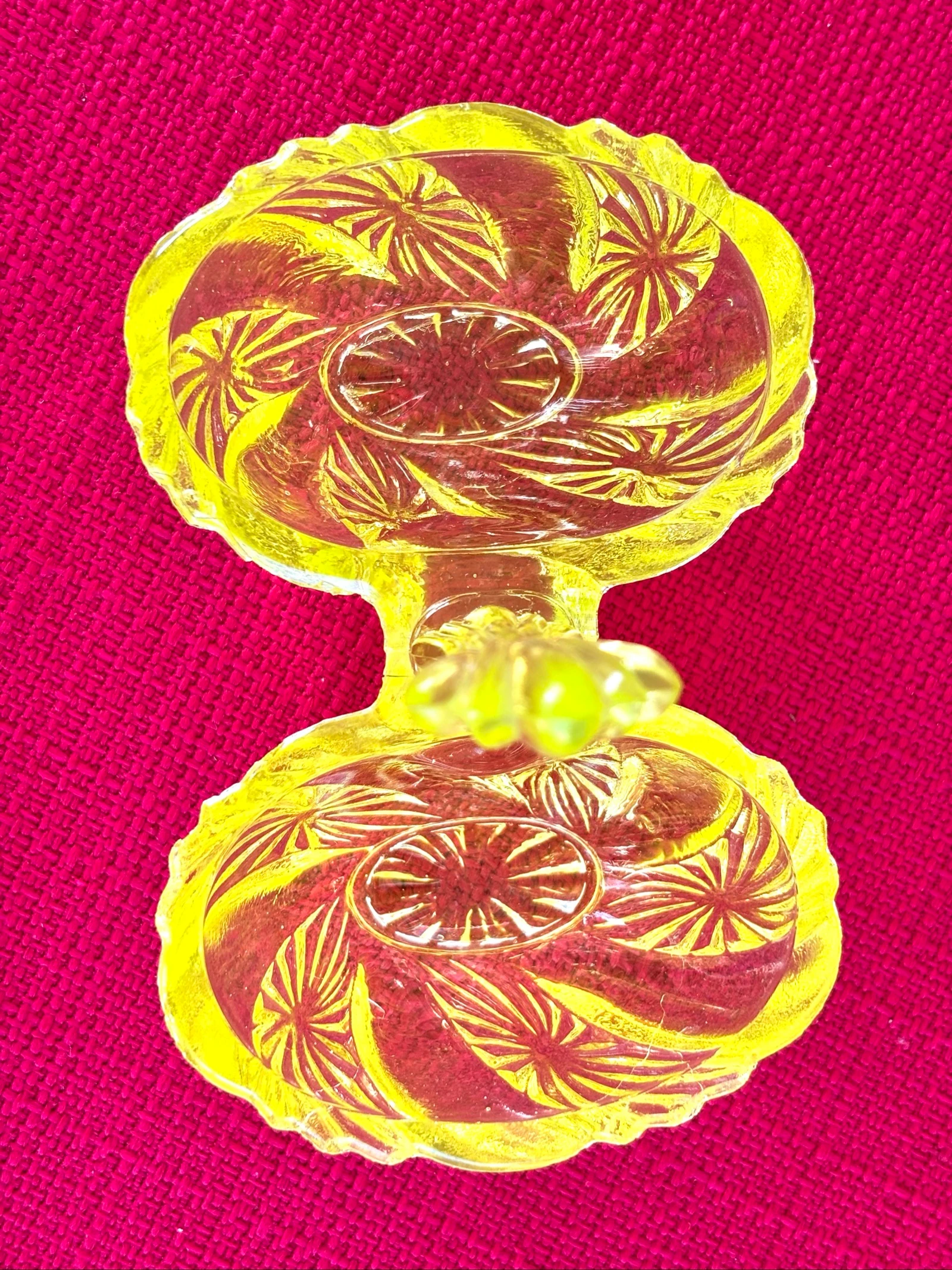 Antique yellow fluted glass salt shaker, vintage fluorescent – photo 2